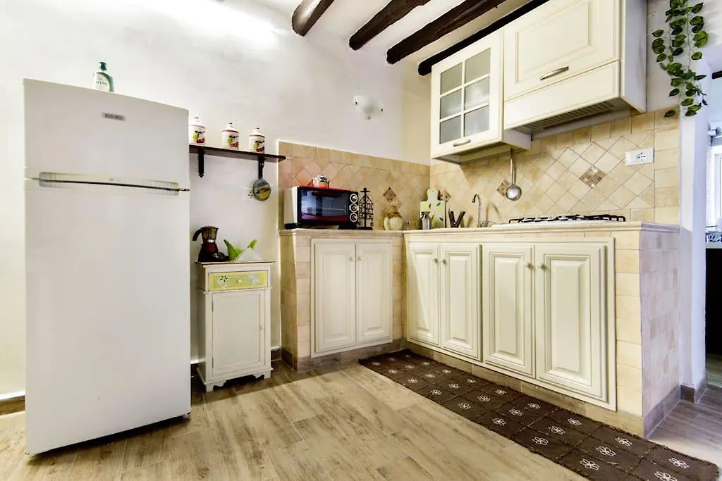 The Small Harbor House Apartment Palermo