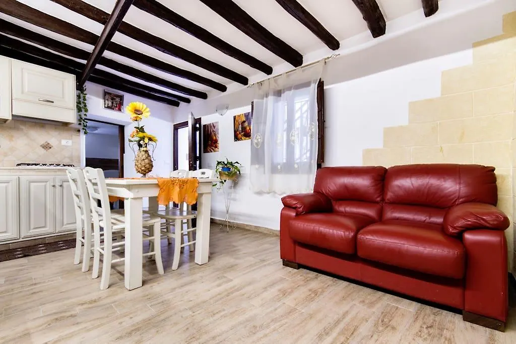 The Small Harbor House Apartment Palermo
