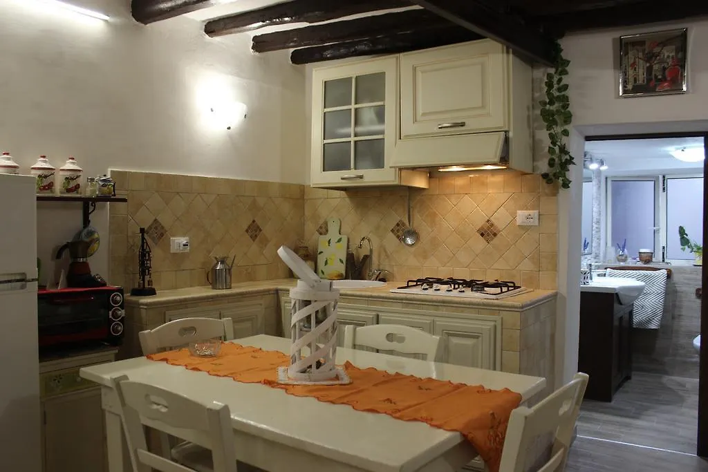 شقة باليرمو  في The Small Harbor House